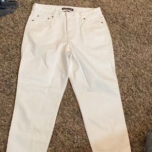 Women’s white jeans